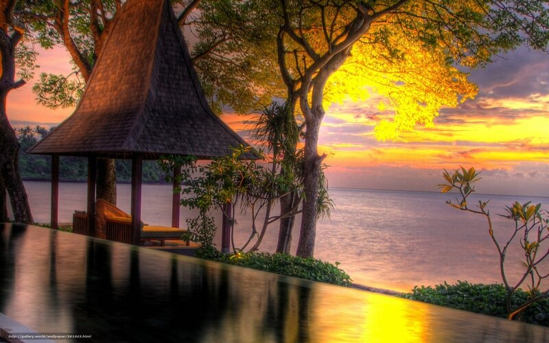 Gazebo at Sunset — Yellow