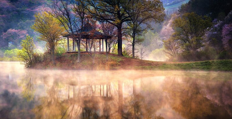 Gazebo on Lakeshore — Green