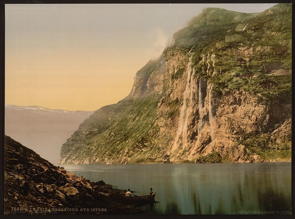 Geirangerfjord waterfall scene