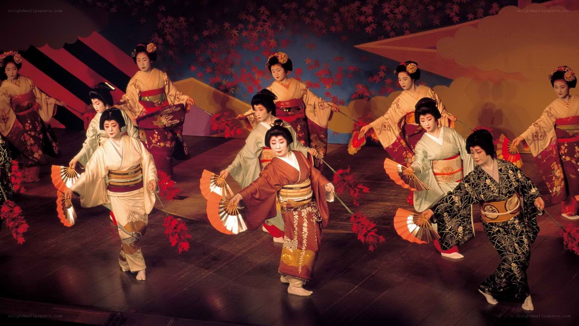 Geisha dancers on stage