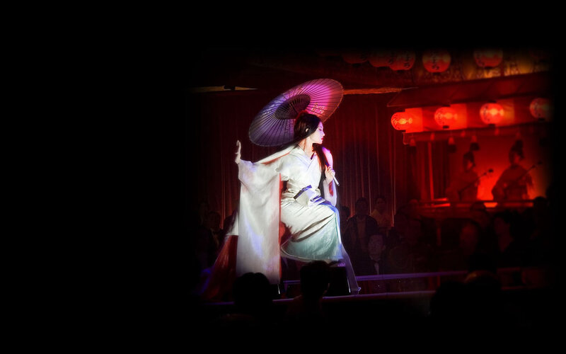 Geisha performance on stage