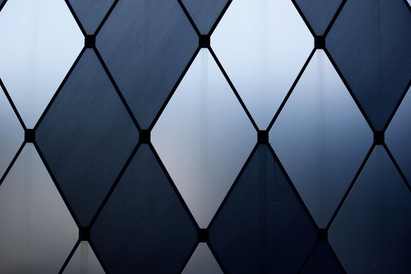 geometric pattern of diamond shapes