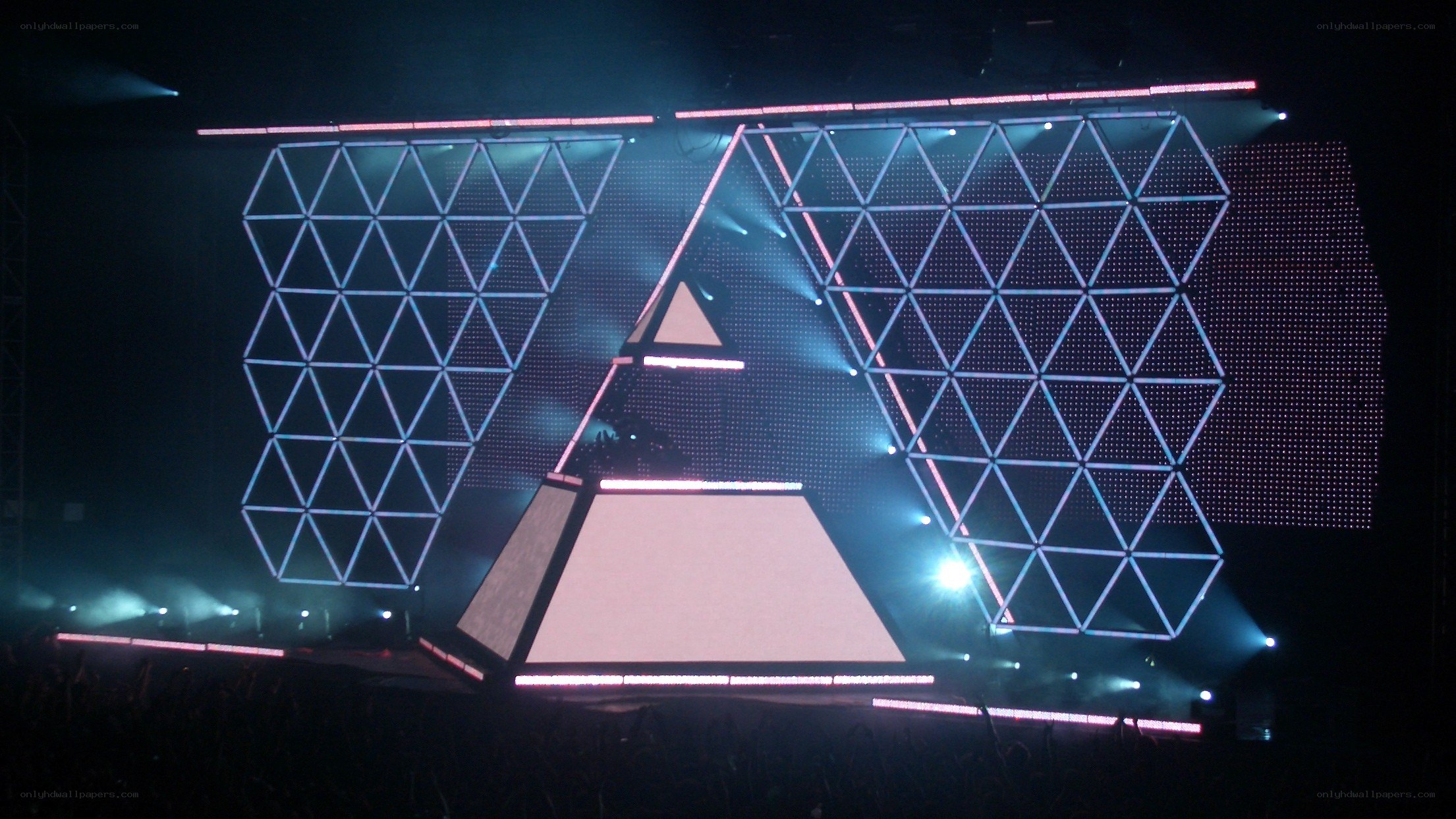 geometric stage design at concert