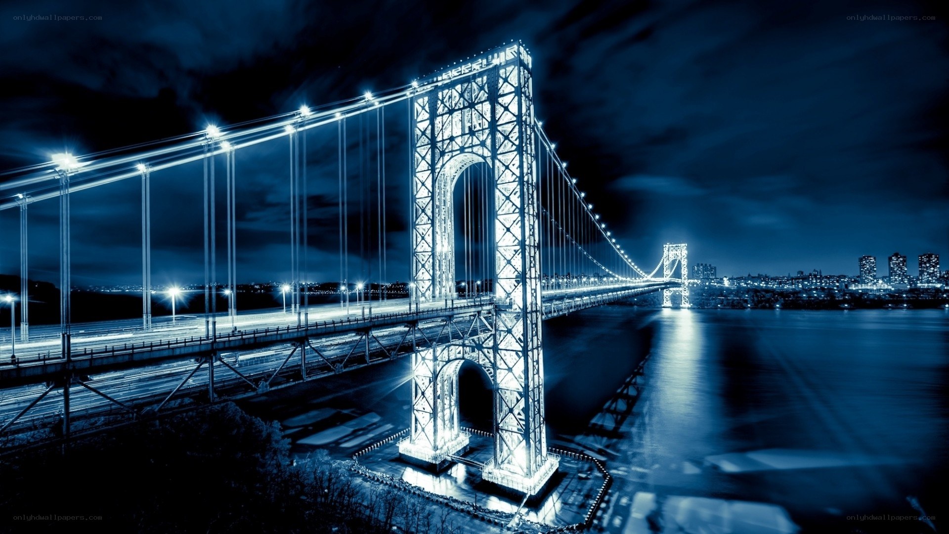 George Washington Bridge at night