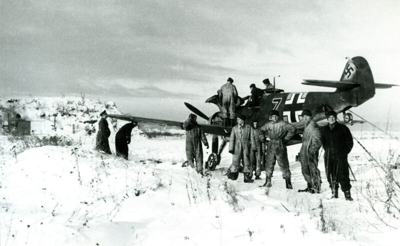 German aircraft crew in winter