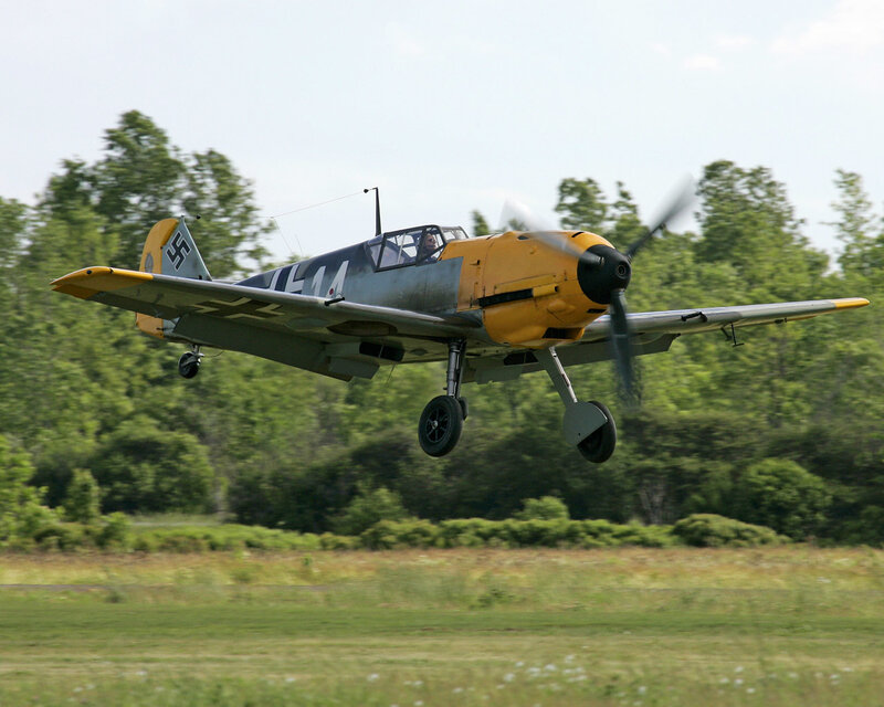 German Fighter Plane — Yellow