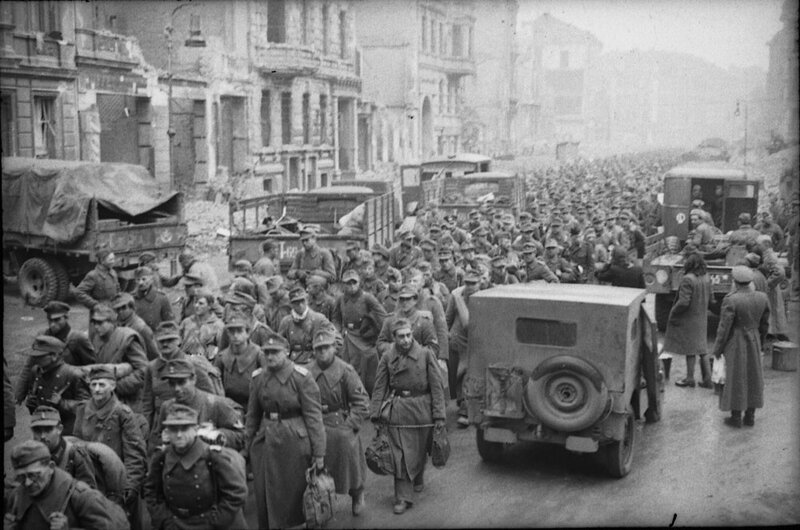 German soldiers in a war-torn city
