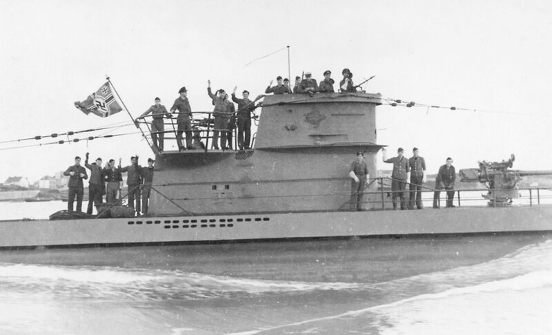 German submarine crew on deck