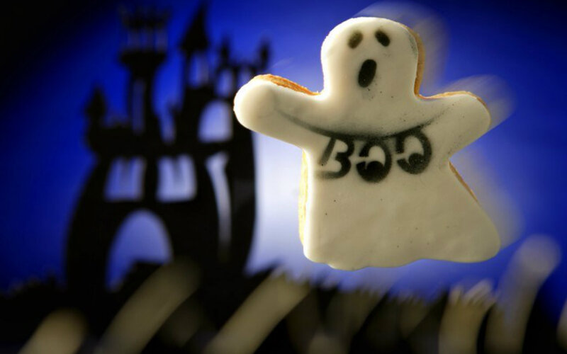Ghost-shaped Cookie