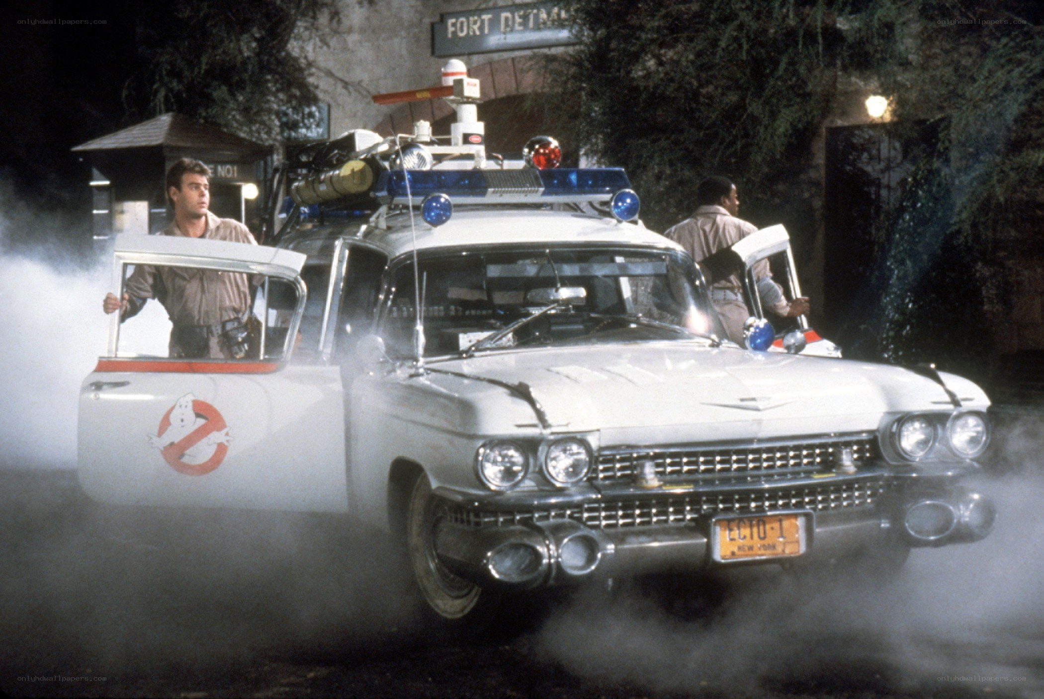 Ghostbusters Ecto-1 at Fort Detm
