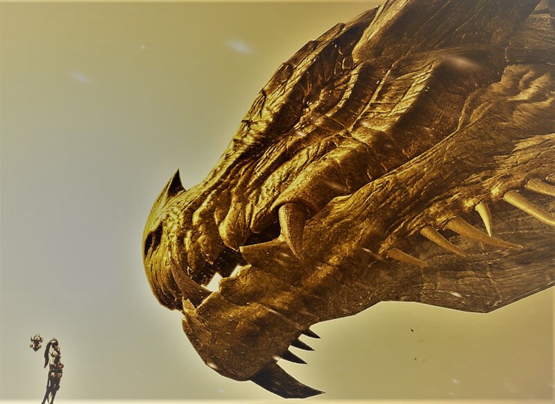 Giant Dragon Head — Gold