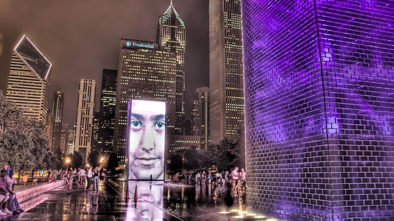 Giant Face Screen