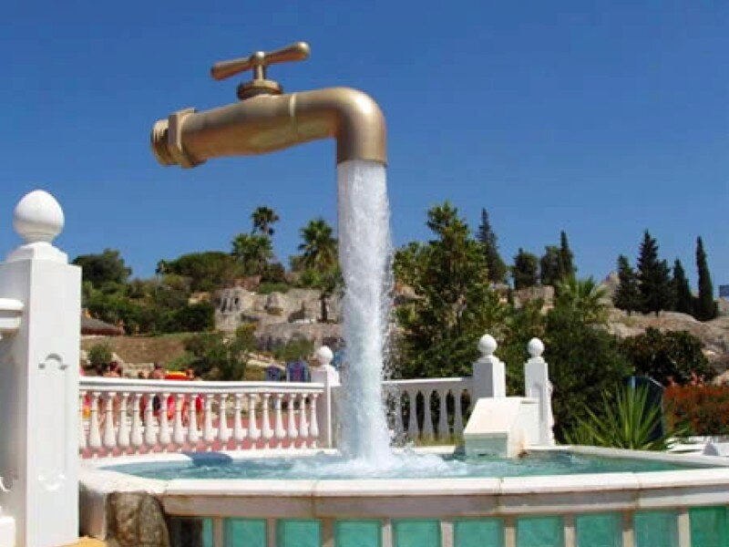 giant faucet fountain