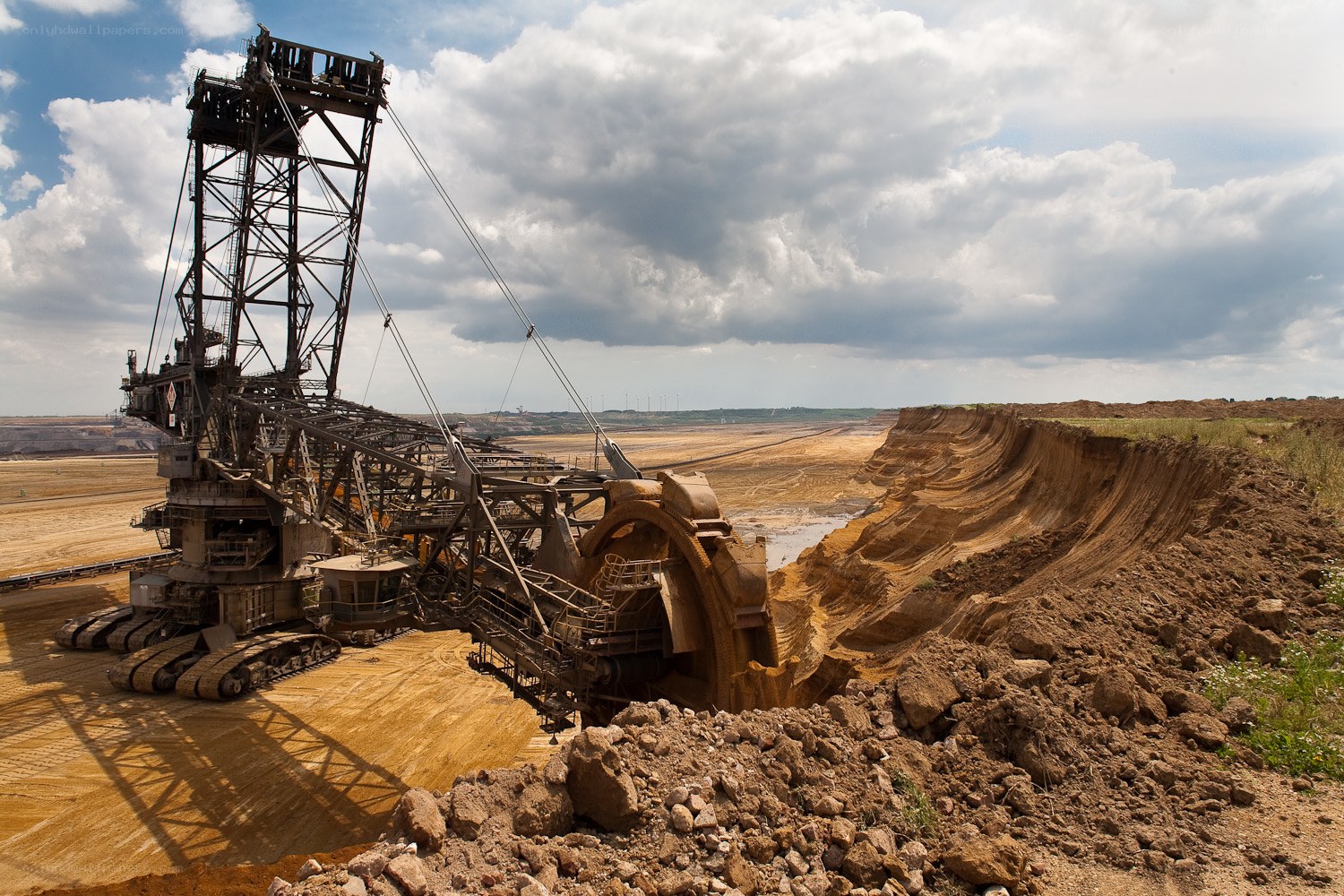 Giant mining excavator at work