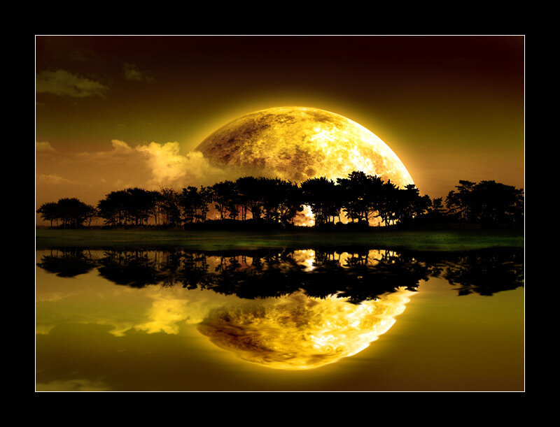 Giant Moon over Lake — Yellow