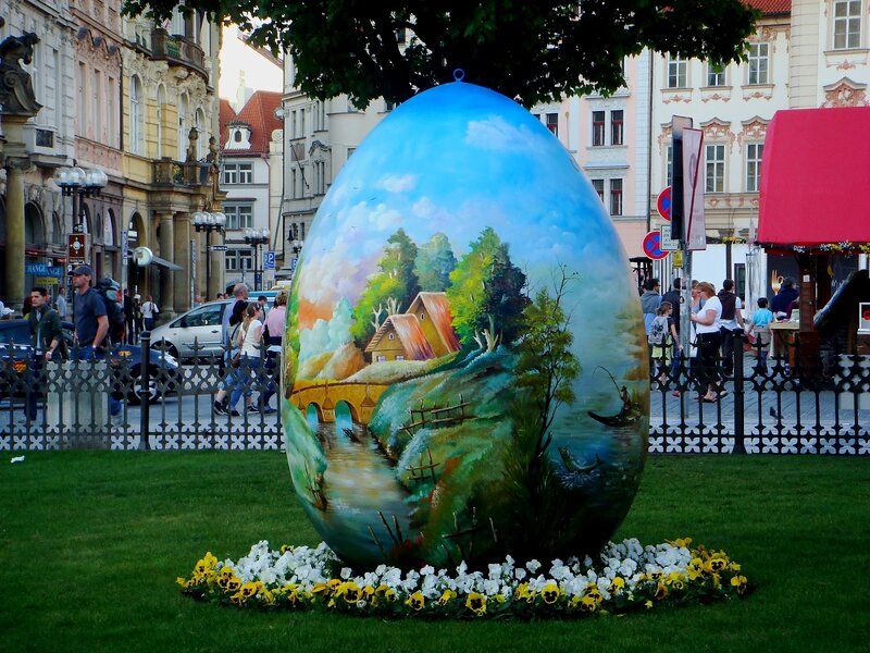 Giant Painted Egg