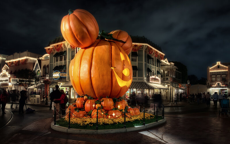 Giant Pumpkin Sculpture