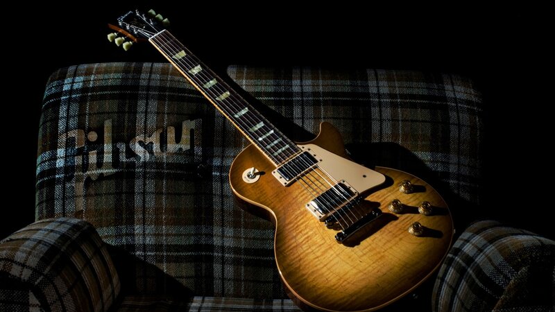 Gibson Electric Guitar — Brown