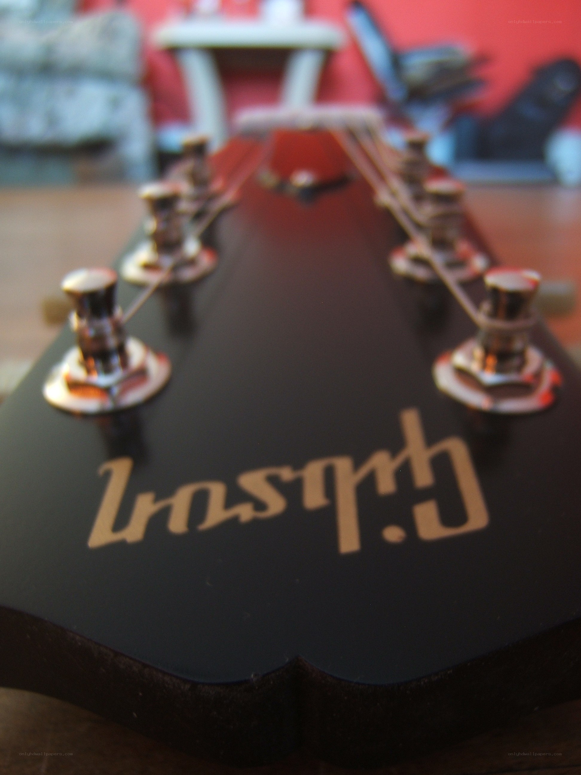 Gibson guitar headstock