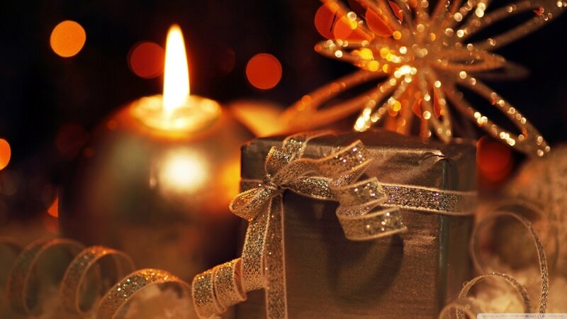 Gift Box with Candle — Gold, Festive