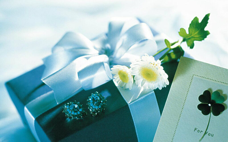 Gift Box with Earrings
