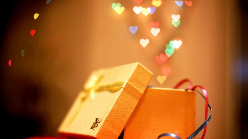 Gift Box with Heart Lights — Orange