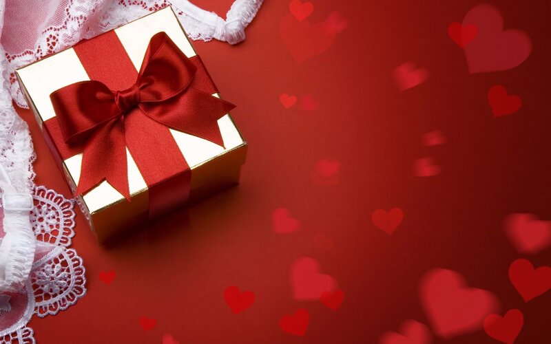 Gift Box with Red Bow — Romantic