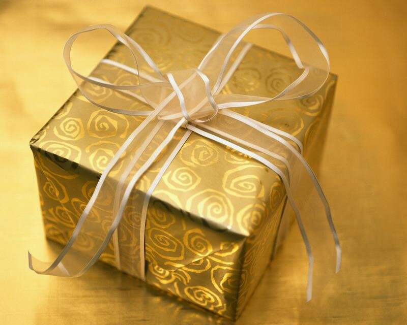 Gift Box with Ribbon — Gold, Elegant