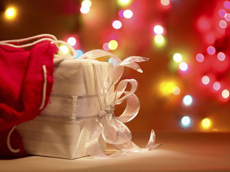 Gift Box with Ribbon — White