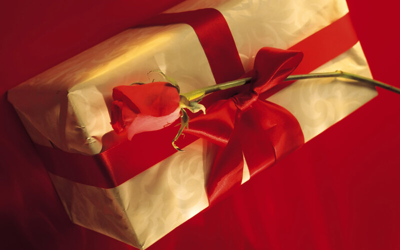 Gift Box with Rose — Red, Romantic, Photograph, Ribbon