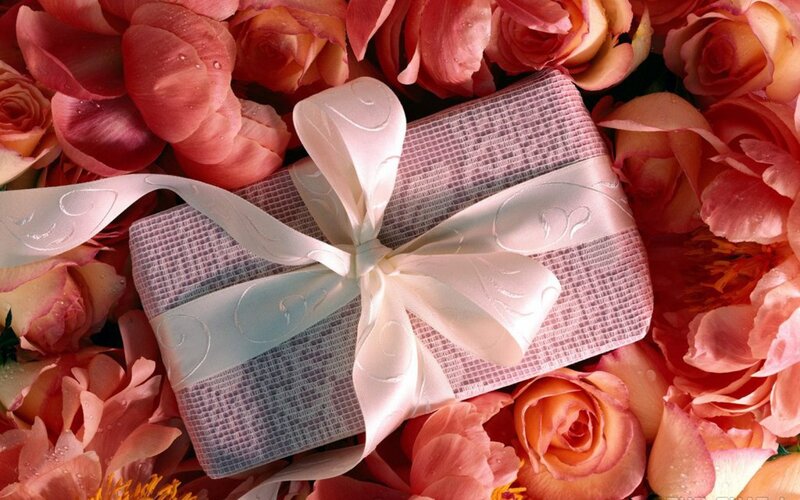 gift box with roses