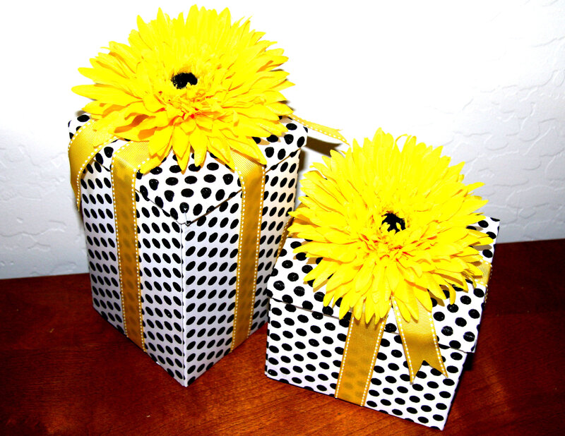 Gift Boxes with Flowers — Yellow, Festive