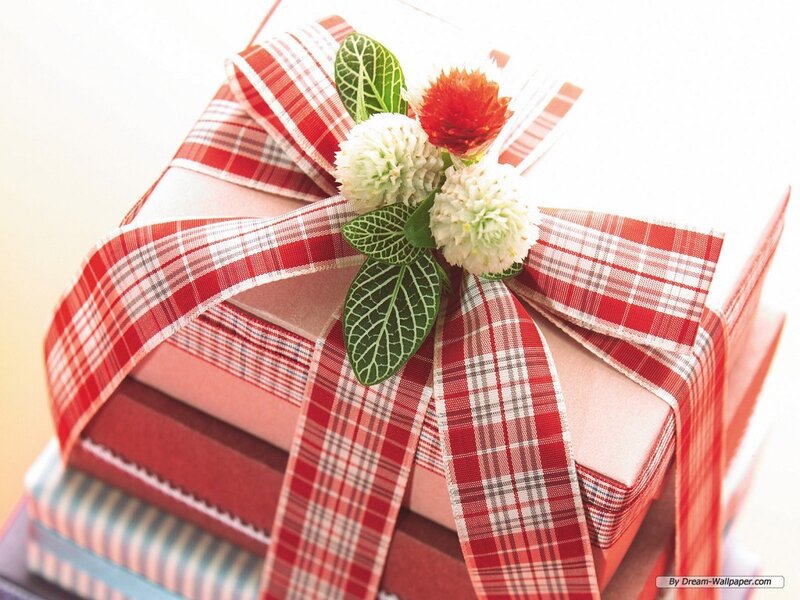 Gift Boxes with Ribbon — Red