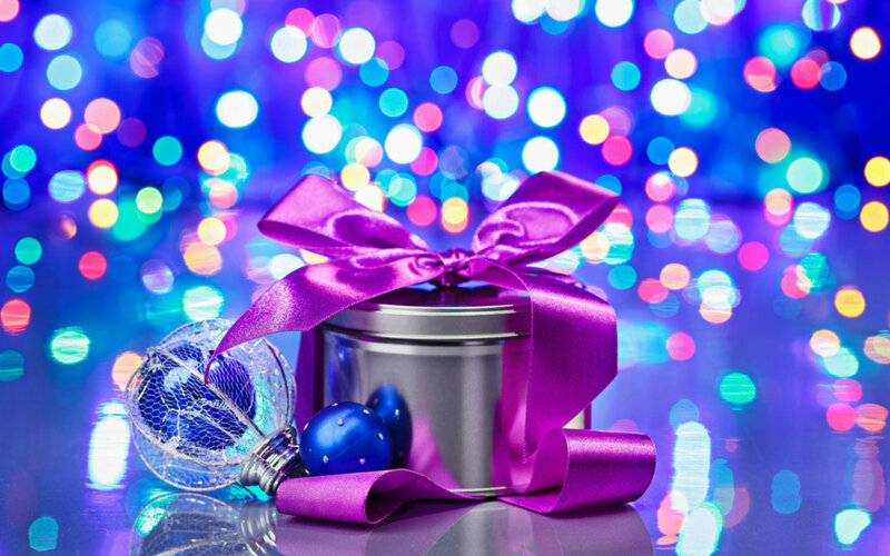 Gift Tin with Ornaments