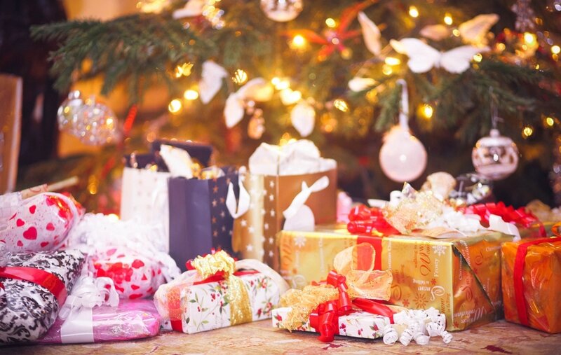 Gifts under Christmas Tree — Green