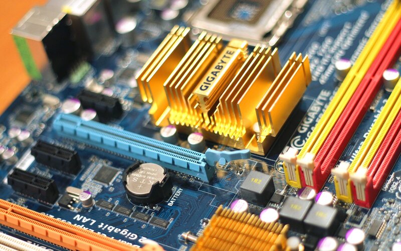 Gigabyte Motherboard — Blue