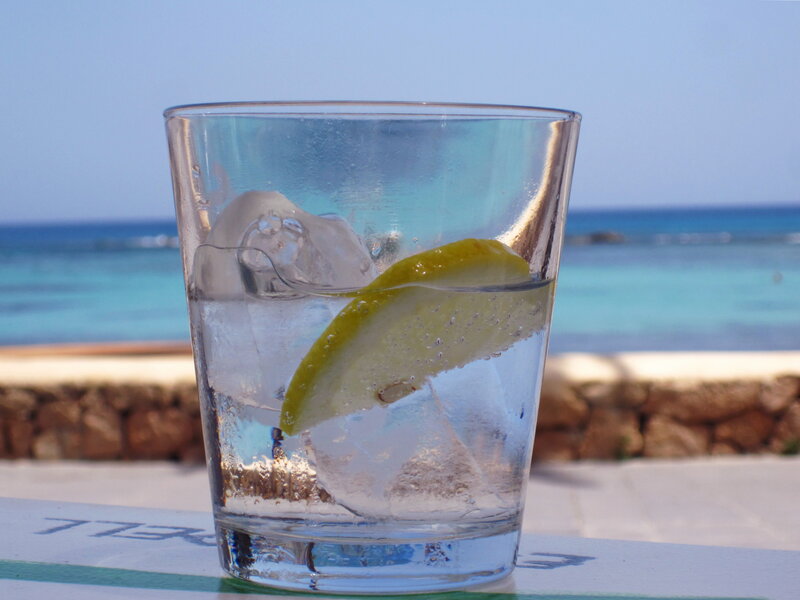 Gin and Tonic Drink — Blue, Relaxed