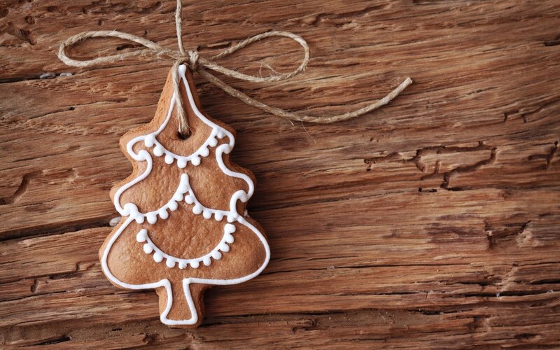 Gingerbread Christmas Tree — Brown, Festive