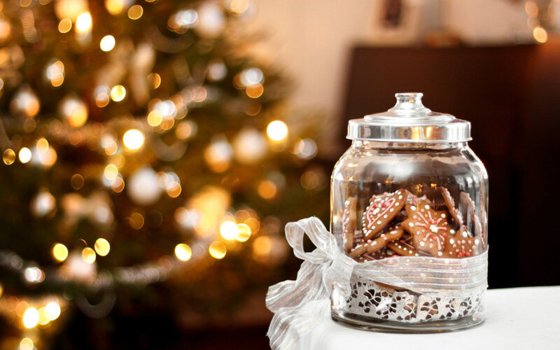 Gingerbread Cookies in Jar — Brown, Festive