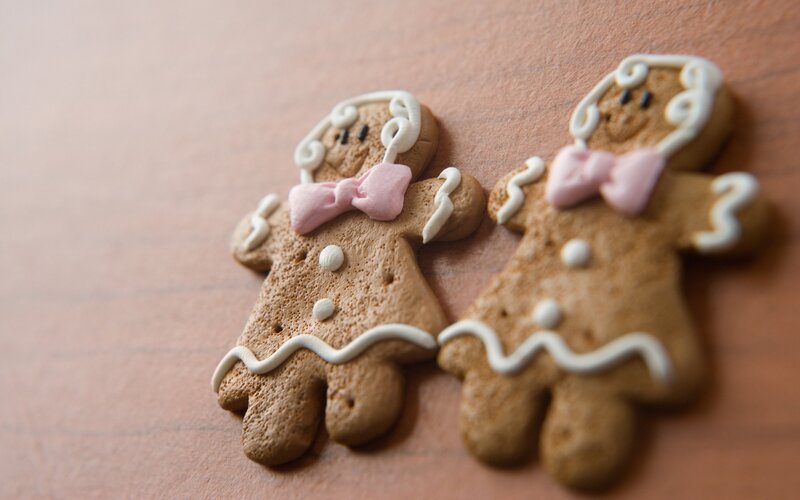 Gingerbread cookies on wood