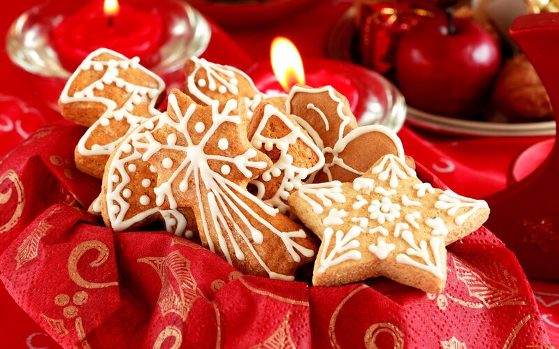 Gingerbread Cookies — Red