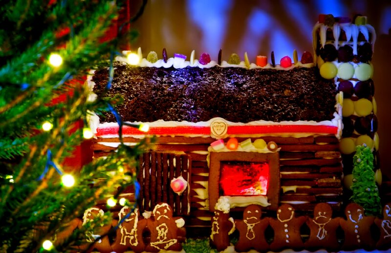 Gingerbread House Display — Green, Festive