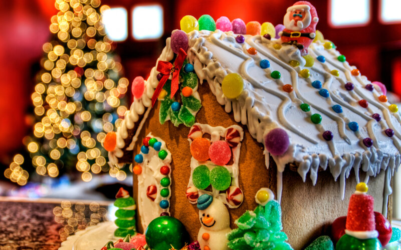 Gingerbread House — White, Festive, Winter