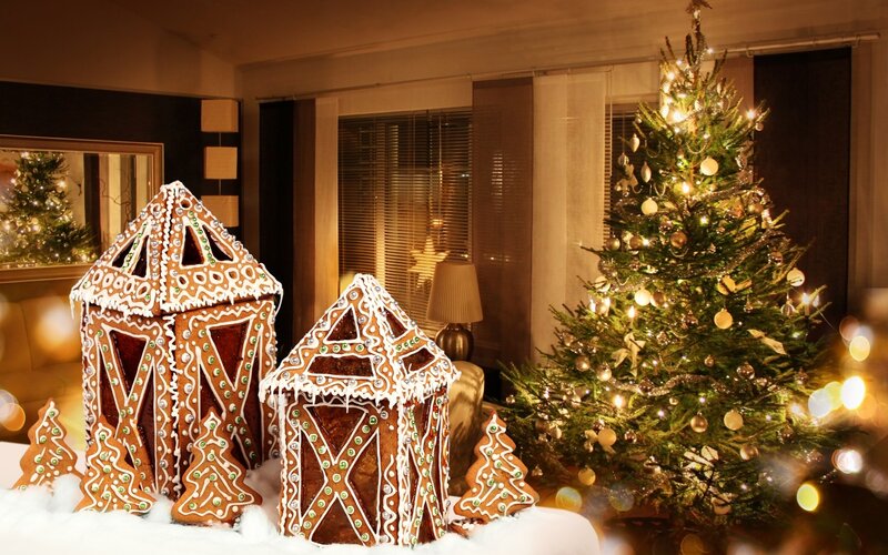 Gingerbread Houses and Tree — Green