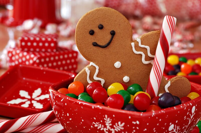 Gingerbread Man Cookie — Red, Festive