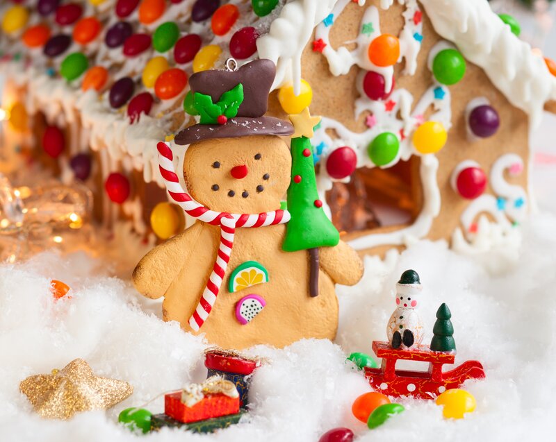 Gingerbread Man Figurine — Brown