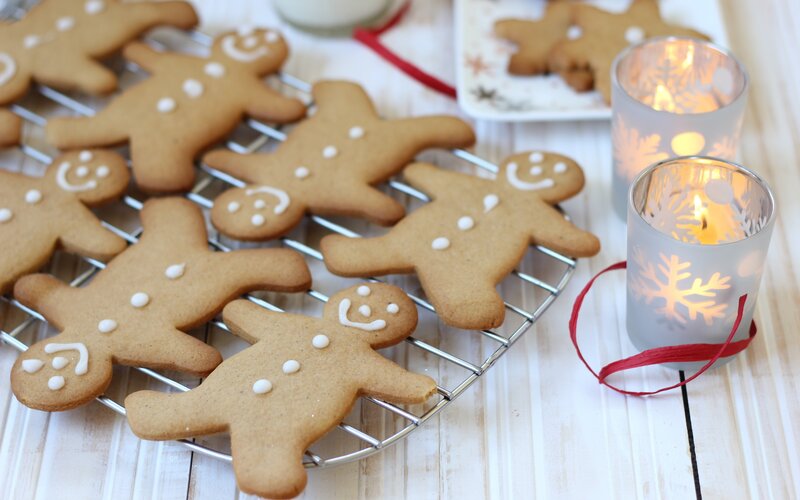 Gingerbread Men Cookies — Brown, Cozy