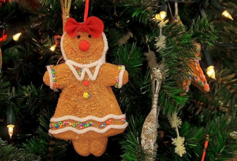 Gingerbread Woman Ornament — Green