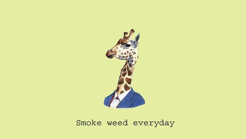 Giraffe in Suit — Yellow