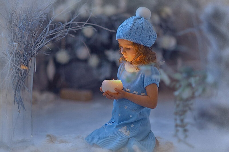 Girl Holding Candle — Blue